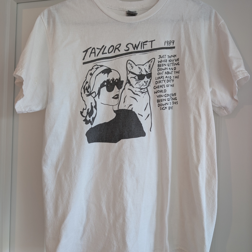 Gildan White Heavy Cotton T-Shirt